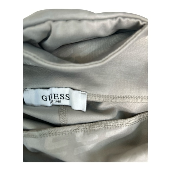 Guess Women’s Silver / Gray Leggings |
Size XL | Y2K | Logo - Picture 5 of 8